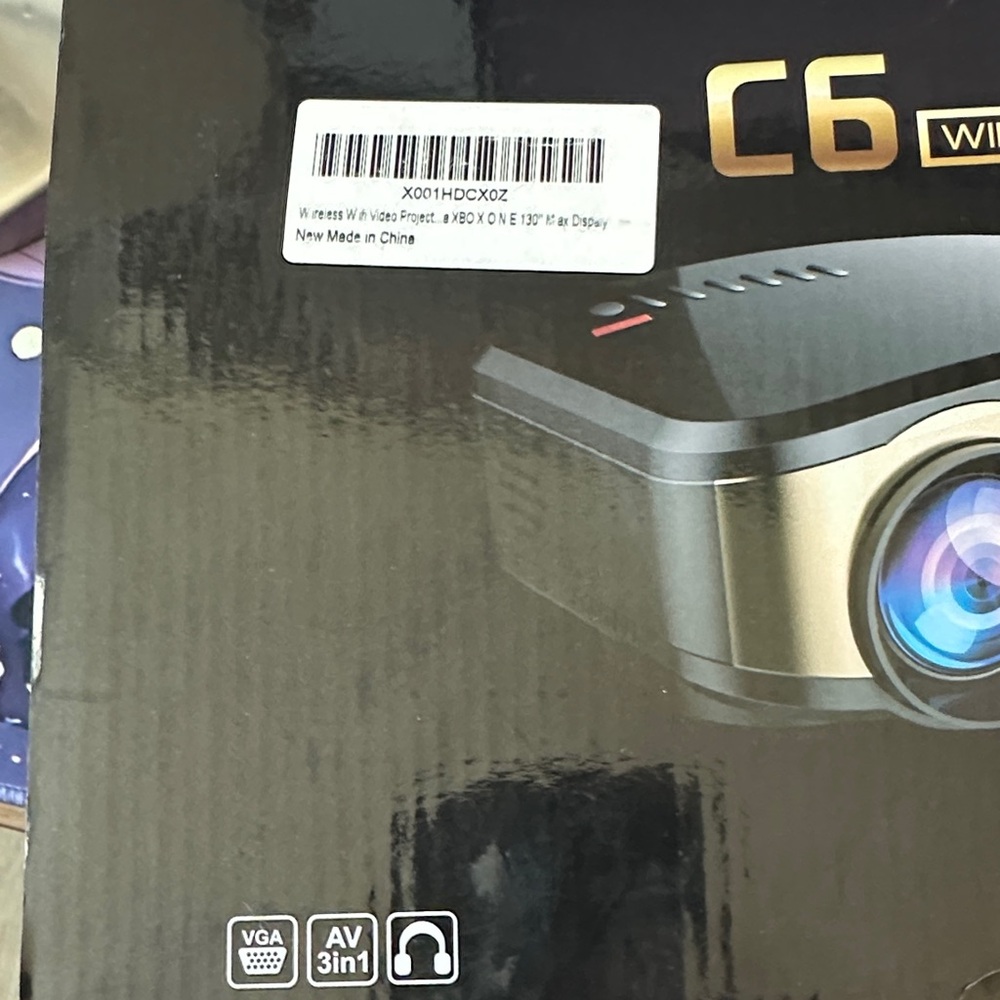 GoXMGo Wireless Home Projector - Picture 8 of 11